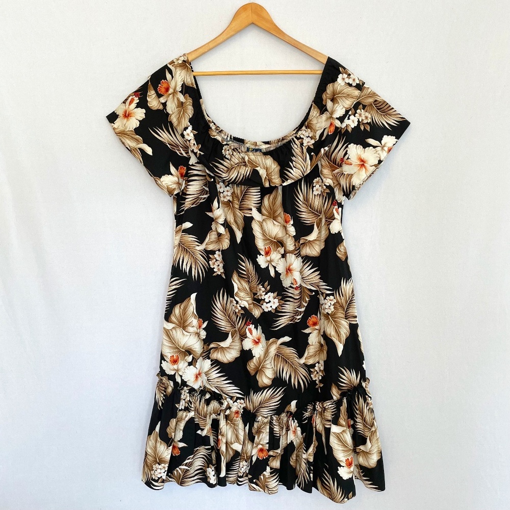ROYAL CREATIONS HAWAII Women's Large Mumuu Double Ruffle Hibiscus Dress